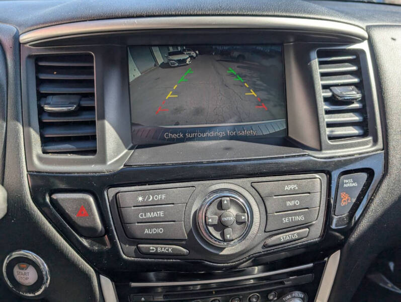 2017 Nissan Pathfinder S