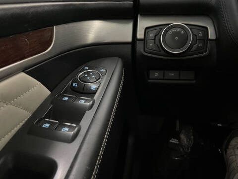 2017 Ford Explorer Platinum