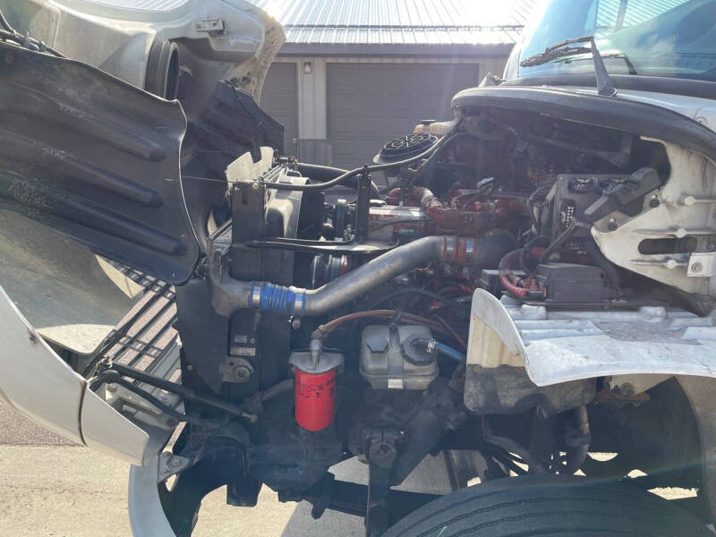 2012 Freightliner Business class M2