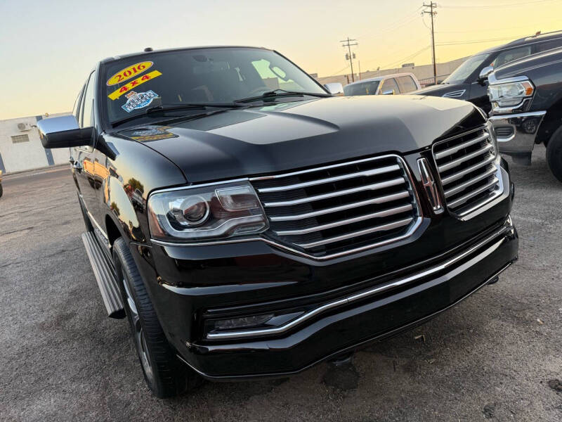 2016 Lincoln Navigator Select photo 38