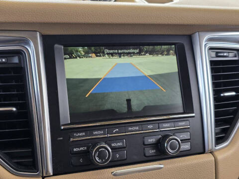 2016 Porsche Macan S