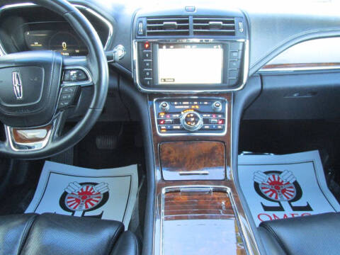 2018 Lincoln Continental Select