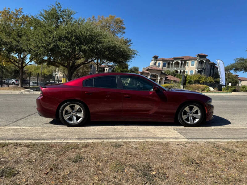 2019 Dodge Charger SXT