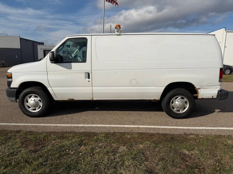 2011 Ford E-Series E-250