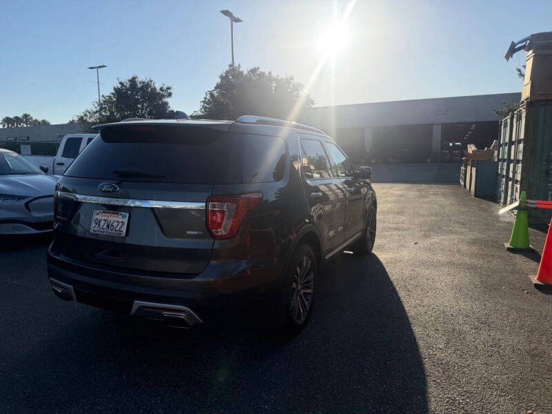 2017 Ford Explorer Platinum