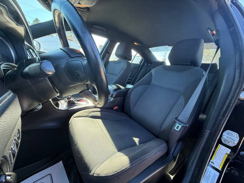 2015 Dodge Charger SE