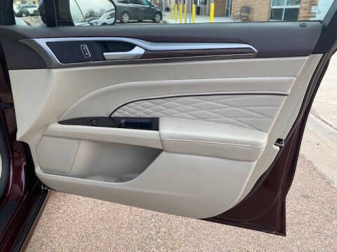 2017 Ford Fusion Platinum