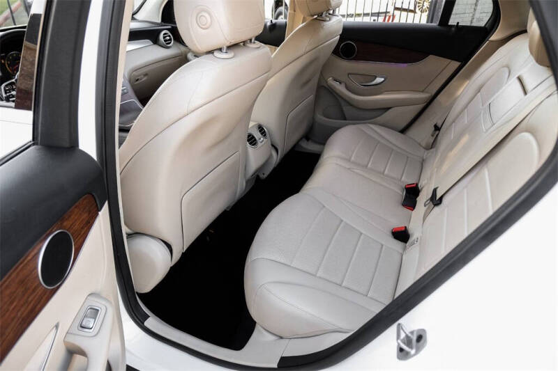 2022 Mercedes-Benz GLC GLC 300