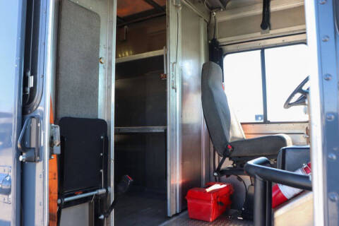 2020 Freightliner MT45 Chassis