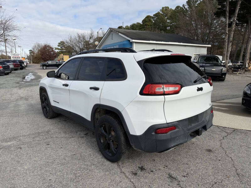 2017 Jeep Cherokee Sport Altitude