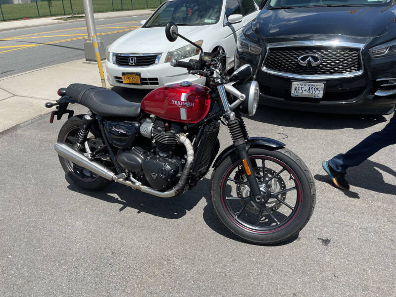 2016 Triumph Mcy