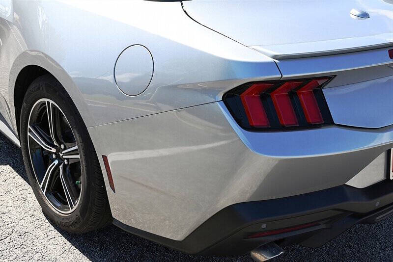 2024 Ford Mustang 15