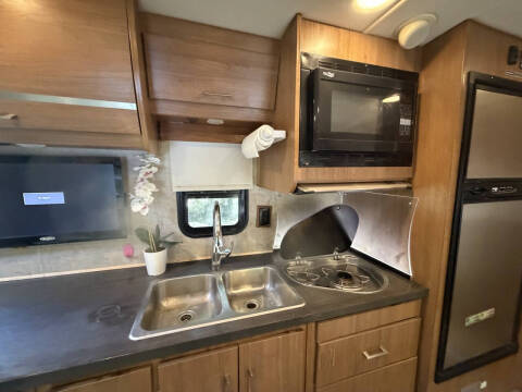 2014 Winnebago VIEW 24M