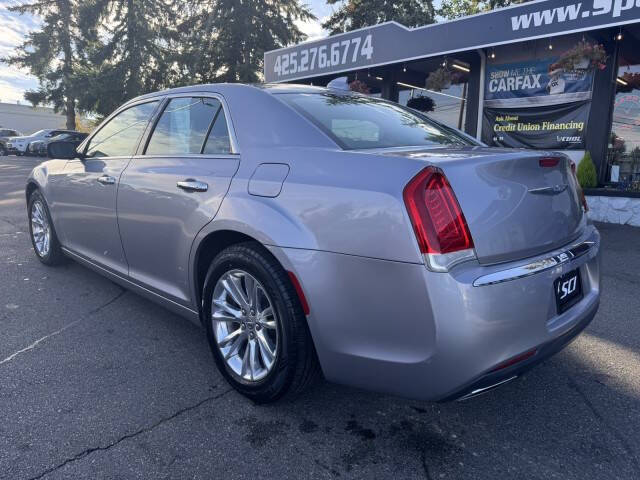 2017 Chrysler 300 C