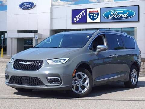 2021 Chrysler Pacifica for sale at Szott Ford in Holly MI