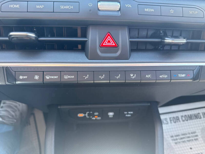 2025 Kia K4 LX