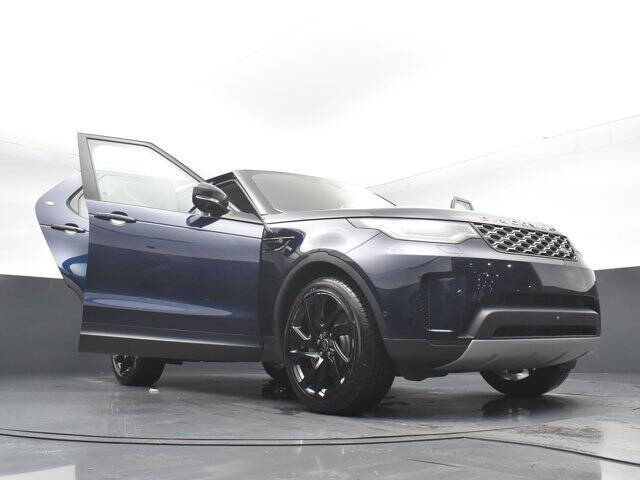 2023 Land Rover Discovery P300 S