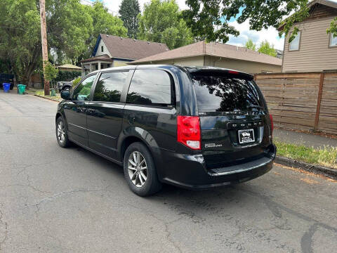 2013 Dodge Grand Caravan R/T