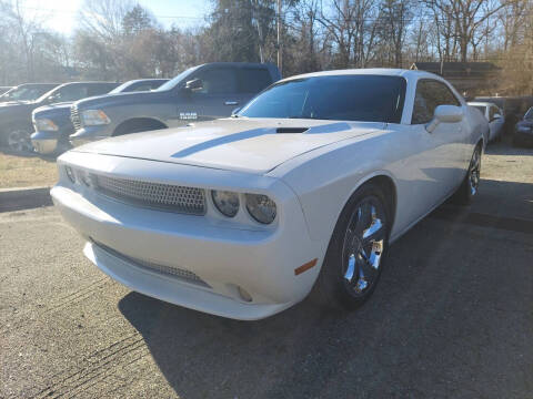 2014 Dodge Challenger for sale at AMA Auto Sales LLC in Ringwood NJ