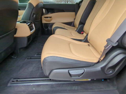 2024 Kia Carnival EX