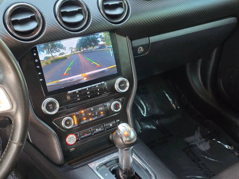 2015 Ford Mustang V6