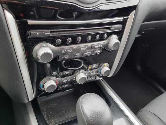 2020 Nissan Pathfinder S