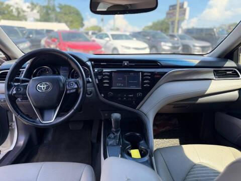 2018 Toyota Camry SE