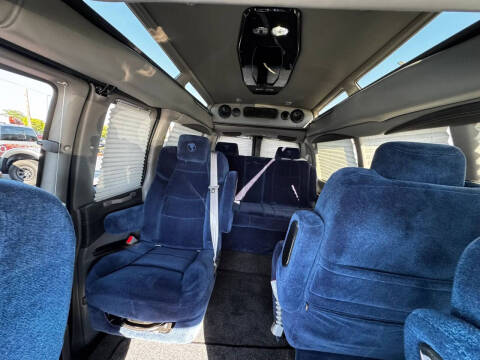 2025 Chevrolet Express 2500
