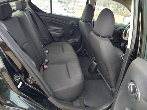 2019 Nissan Versa S Plus