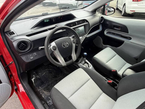 2013 Toyota Prius c Two