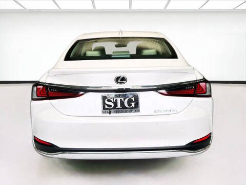 2025 Lexus ES 300h