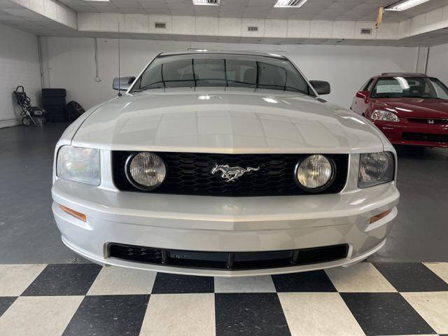 2006 Ford Mustang GT Deluxe