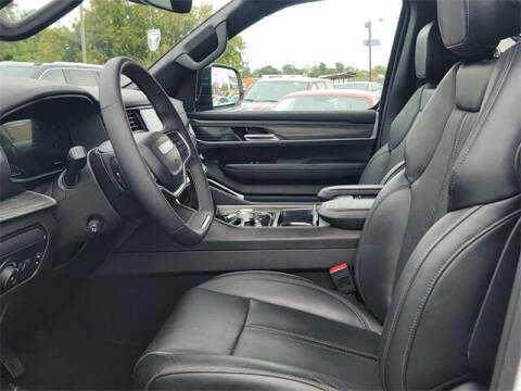 2023 Jeep Wagoneer Series III