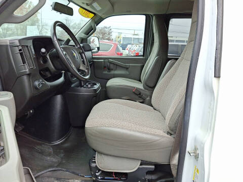 2017 Chevrolet Express LS 2500