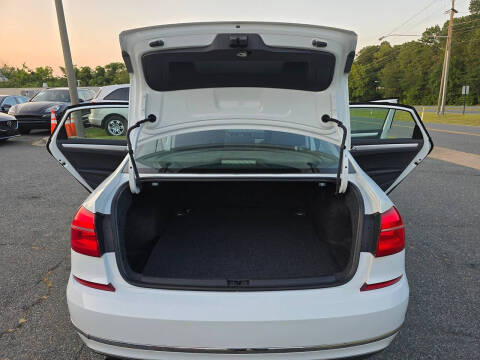 2016 Volkswagen Passat 1.8T S