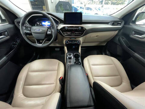 2022 Ford Escape Hybrid SEL