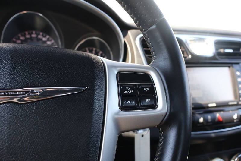 2013 Chrysler 200 Limited