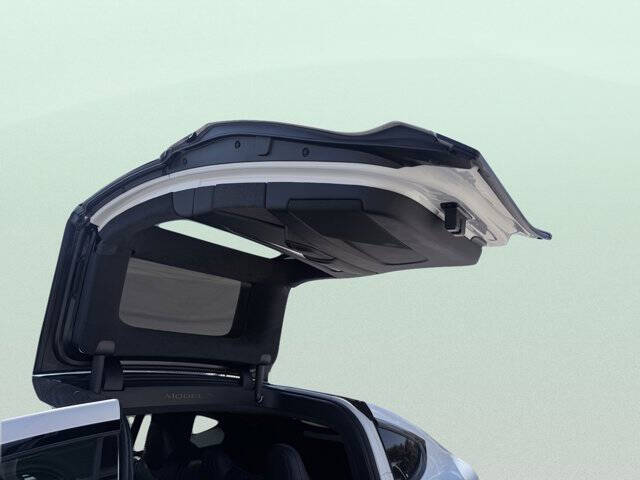 2023 Tesla Model X Standard Range