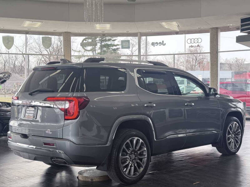 2022 GMC Acadia Denali
