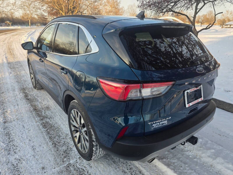 2020 Ford Escape Titanium