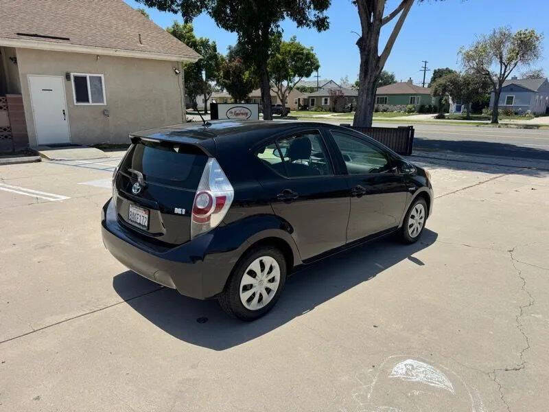 2014 Toyota Prius c