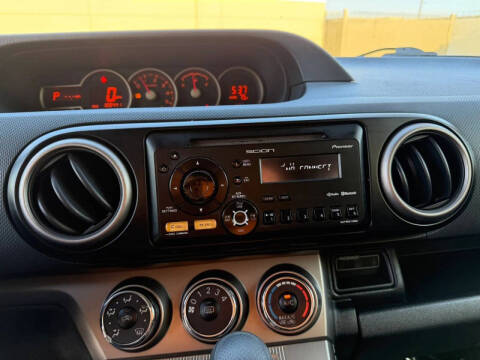 2013 Scion xB