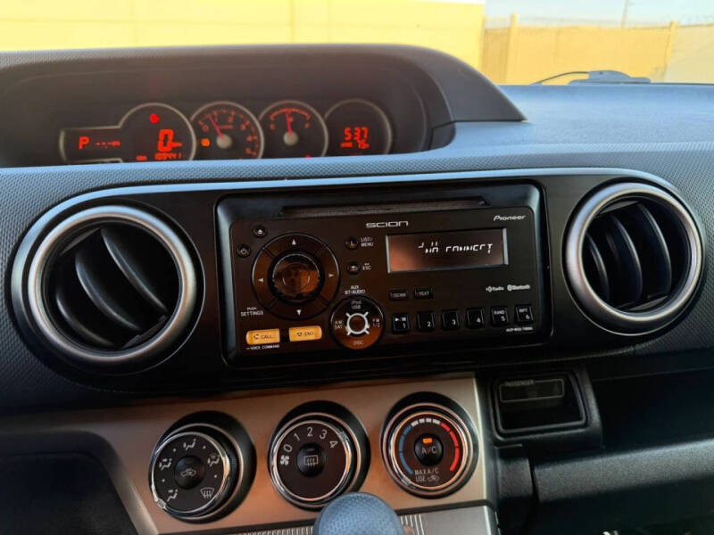 2013 Scion xB