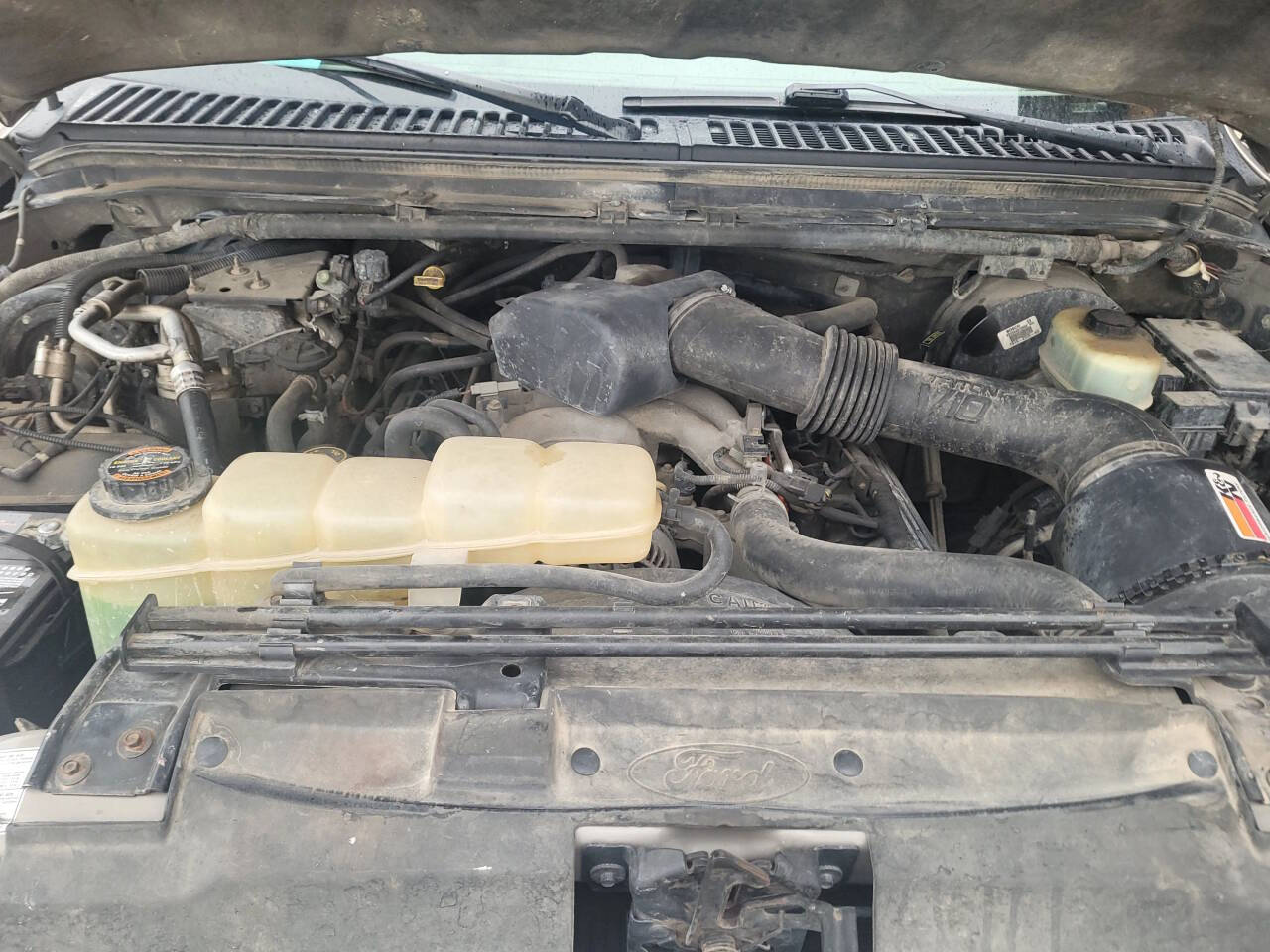 TAN 2000 Ford Excursion XLT 4dr XLT 4WD SUV 9