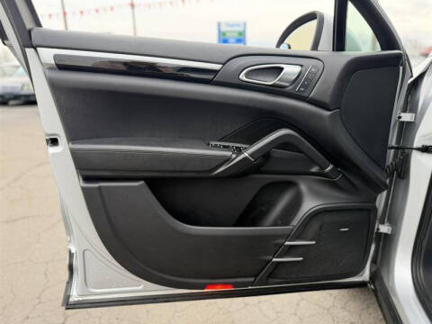 2012 Porsche Cayenne S