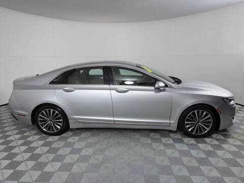 2018 Lincoln MKZ Select