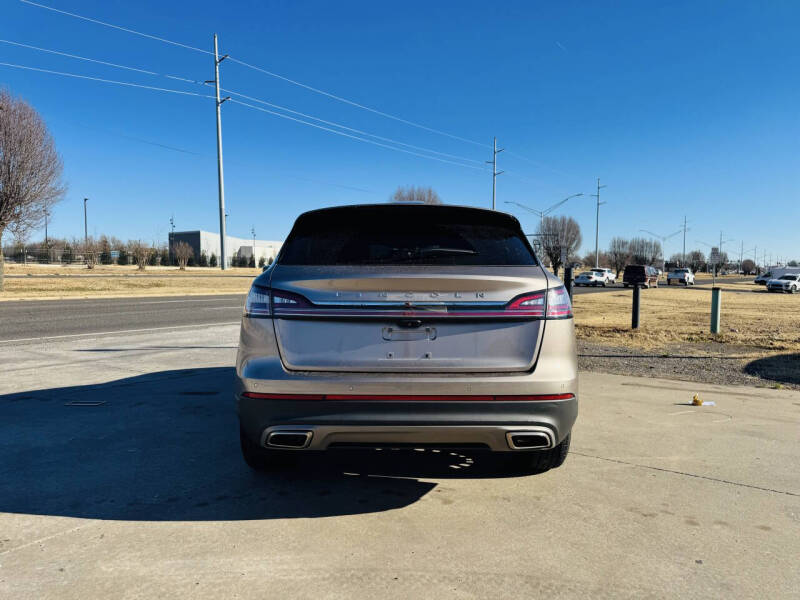 2021 Lincoln Nautilus Standard