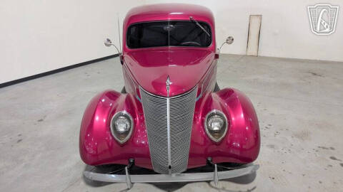 1937 Ford Tudor