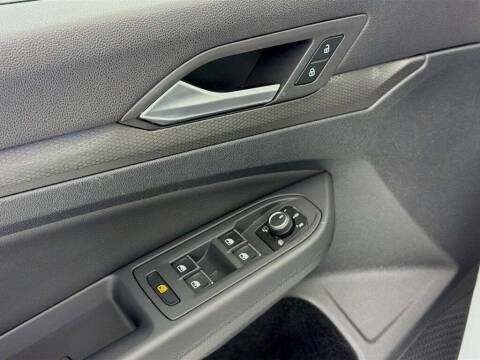 2024 Volkswagen Golf GTI SE