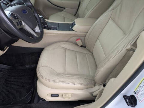 2014 Ford Taurus SEL